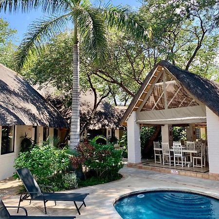 Pamarah Lodge ヴィクトリア・フォールズ エクステリア 写真