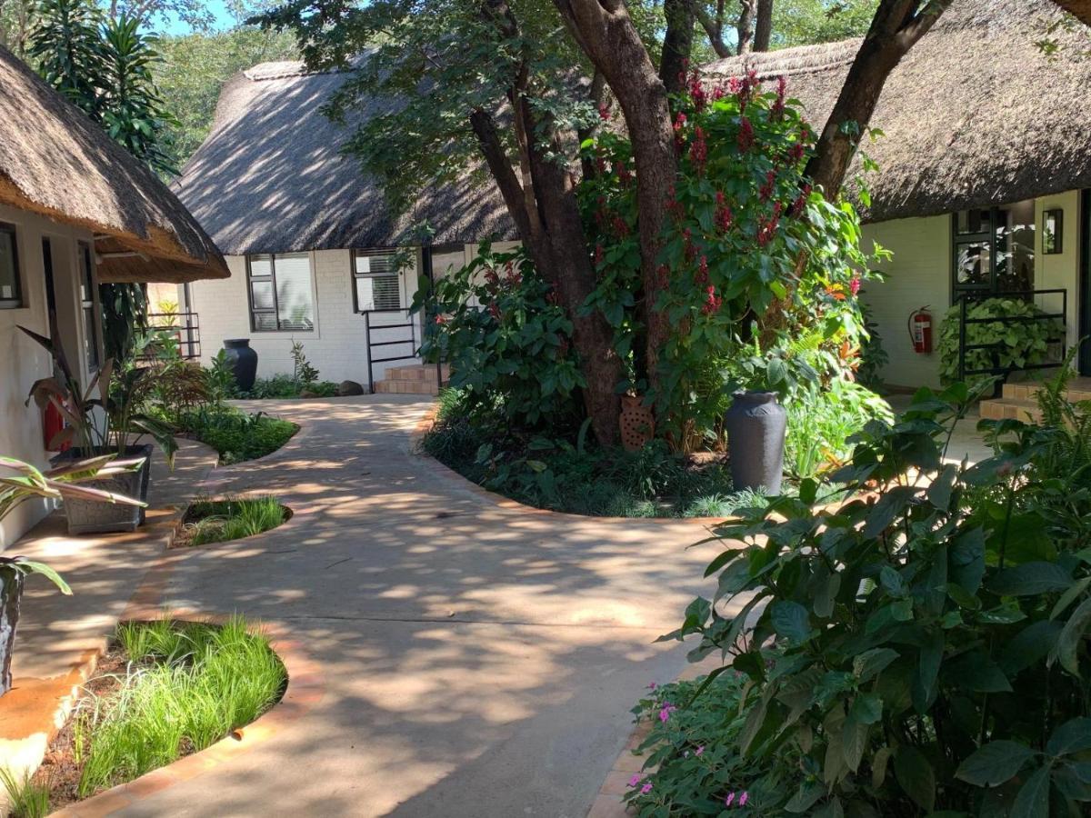 Pamarah Lodge ヴィクトリア・フォールズ エクステリア 写真