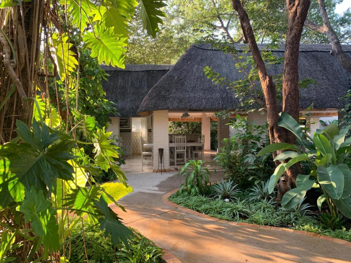 Pamarah Lodge ヴィクトリア・フォールズ エクステリア 写真